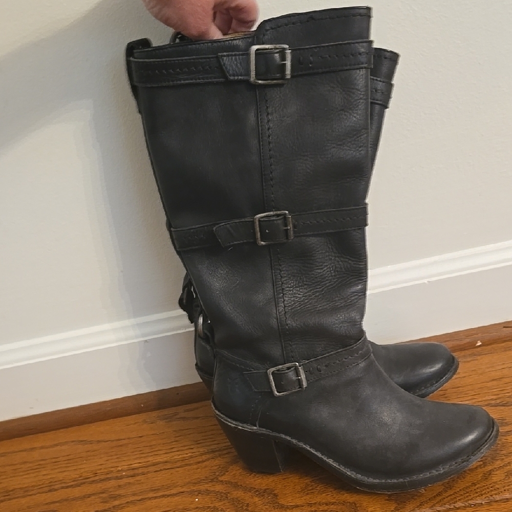 Chunky Heel Black Heeled Boots with Straps